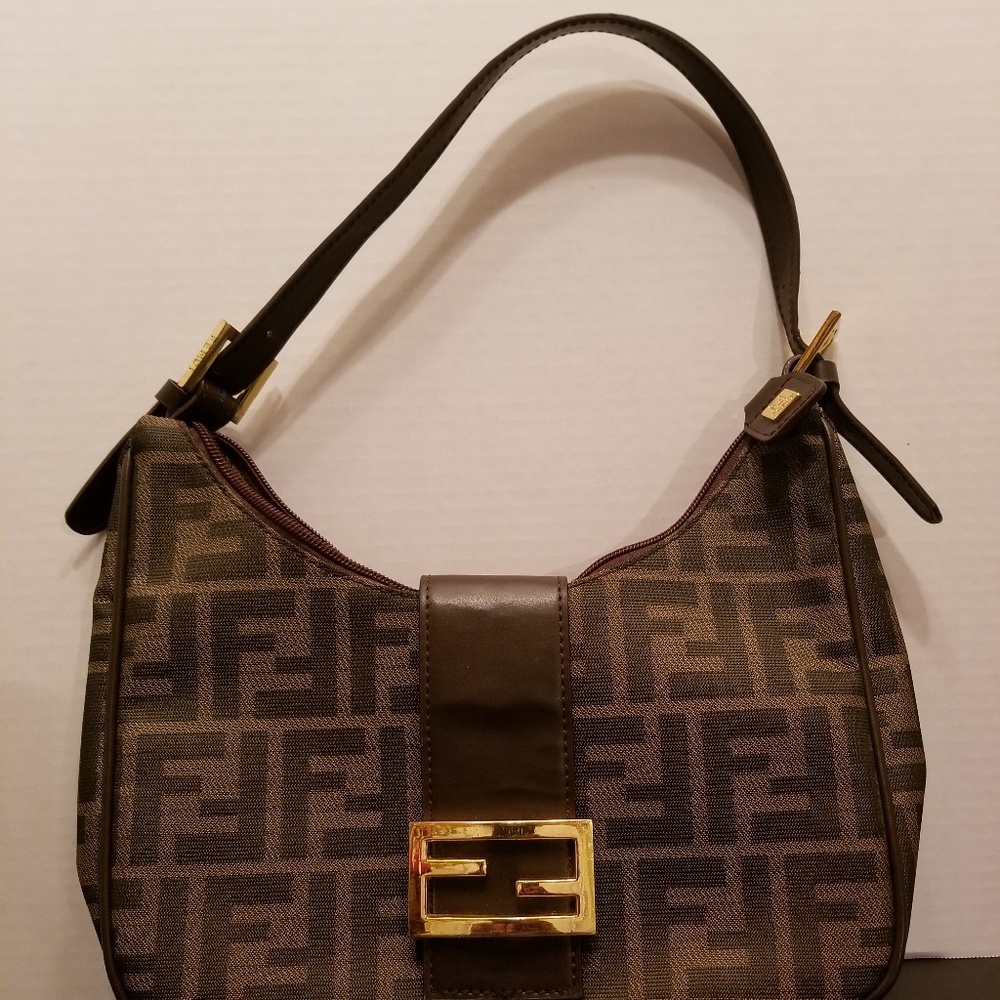 Vintage FENDI .